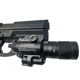 X400V pisztolylámpa lézeres irányzékkal