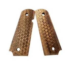 Colt 1911 faragott fa markolat, trianguláris