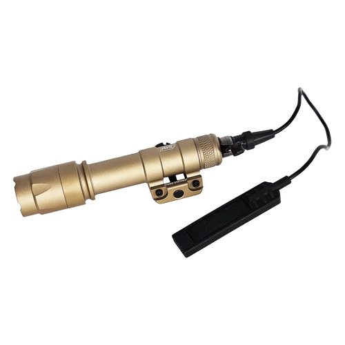 Strike Systems WL1080 fegyverlámpa lengőkapcsolóval - tan